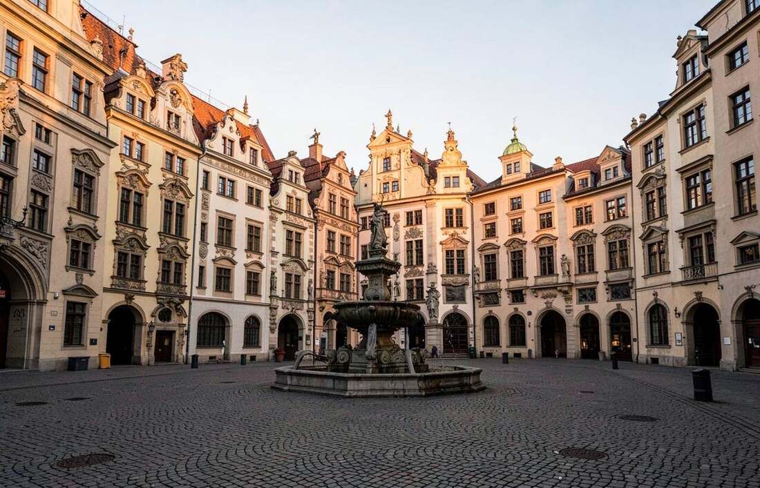 Historische Industriehalle in Augsburg als Kulisse für ein Event